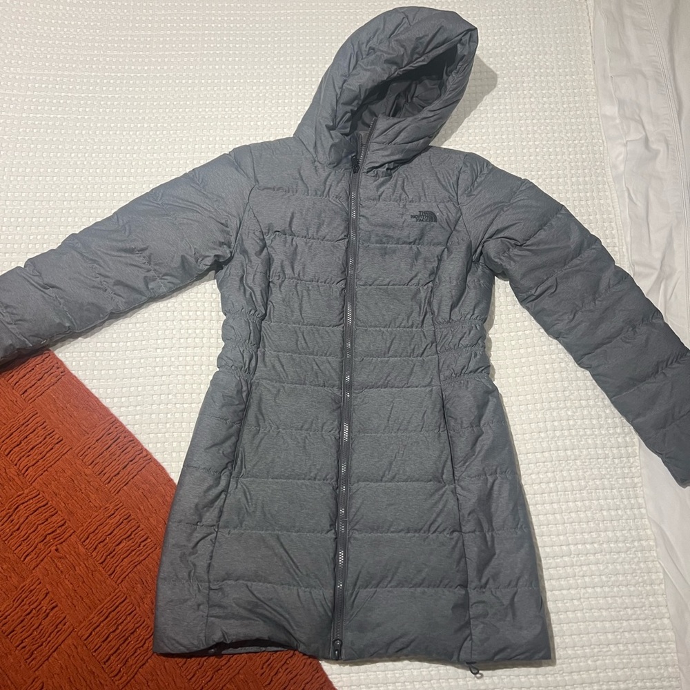 GREY NORTH FACE PARKA COAT